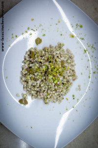 Grano saraceno al pesto di pistacchi e olive