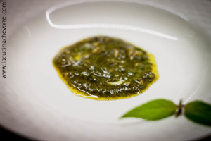 Pesto di salvia ananas